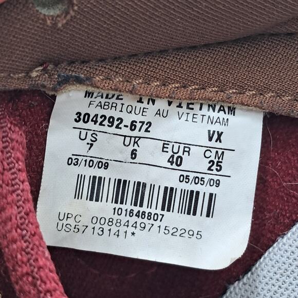 Size 7 - Nike SB Dunk Low Anchorman - 304292-672 - RETAIL $500 main image 9